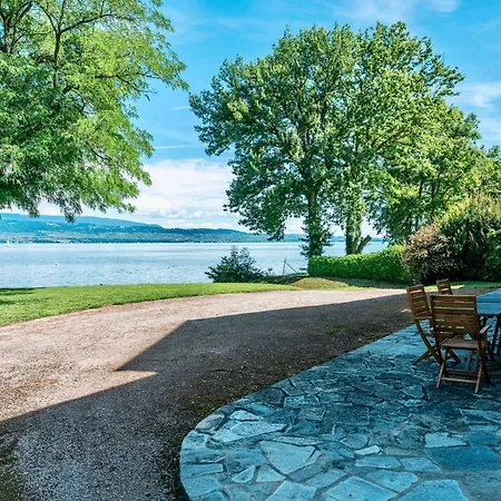Dame Du - Waterfront Masterpiece * Nernier